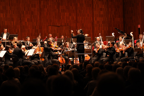 Meisterkonzert | WDR Sinfonieorchester, Marie Jacquot, Antoine Tamestit, Iveta Apkalna