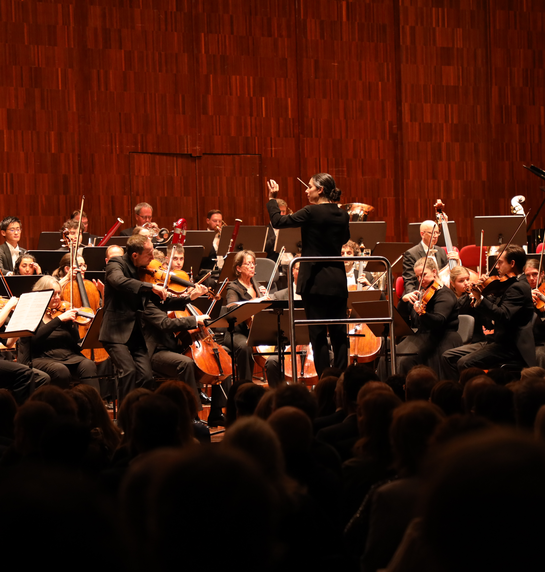 Meisterkonzert | WDR Sinfonieorchester, Marie Jacquot, Antoine Tamestit, Iveta Apkalna | © Leonie Schiessendoppler