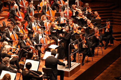 Meisterkonzert | WDR Sinfonieorchester, Marie Jacquot, Antoine Tamestit, Iveta Apkalna